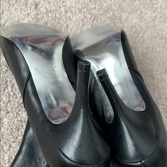 Michael Kors Booties - Picture 3 of 4